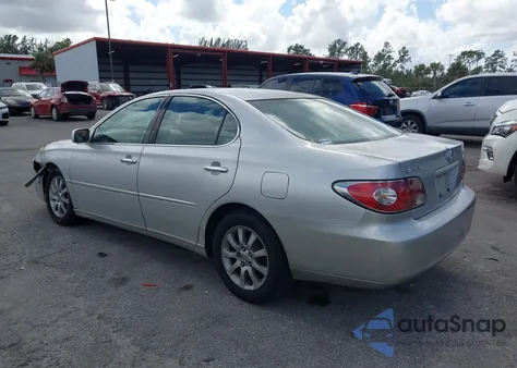2002 Lexus Es 300 z USA, uszkodzony, nr VIN JTHBF30G120036920